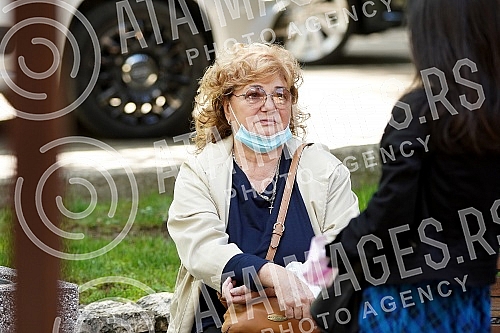One of the greatest Serbian and Yugoslav singers of popular music, Djordje Marjanovic, was buried in the Alley of Merited Citizens at the New Cemetery.Jedan od najvecih srpskih i jugoslovenskih pevaca zabavne muzike Djordja Marjanovica sahranjen je