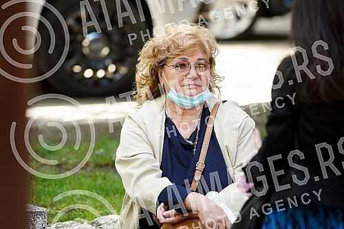 One of the greatest Serbian and Yugoslav singers of popular music, Djordje Marjanovic, was buried in the Alley of Merited Citizens at the New Cemetery.Jedan od najvecih srpskih i jugoslovenskih pevaca zabavne muzike Djordja Marjanovica sahranjen je
