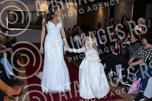 A celebrated lady magazine in wedding dresses at Hyatt Hotel was held.Odrzana revija poznatih dama u vencanicama u hotelu Hyatt.