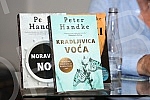 Nobel Laureate Peter Handke, who during a short visit to Belgrade, socialized with readers in the Delfi SKC bookstore and signed his books.Nobelovac Peter Handke, koji je u kratkoj poseti Beogradu druzio se sa citaocima u knjizari Delfi SKC i potpi