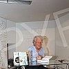 Nobel Laureate Peter Handke, who during a short visit to Belgrade, socialized with readers in the Delfi SKC bookstore and signed his books.Nobelovac Peter Handke, koji je u kratkoj poseti Beogradu druzio se sa citaocima u knjizari Delfi SKC i potpi