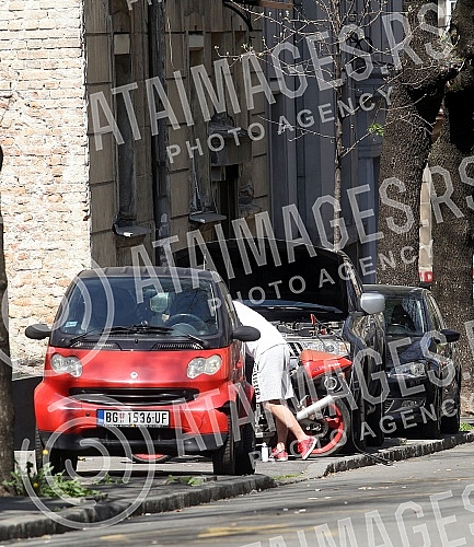 Living in Belgrade during the longest curfew imposed because of a virus corona.Zivot u Beogradu tokom najduzeg policijskog casa koji je uveden zbog korona virusa.