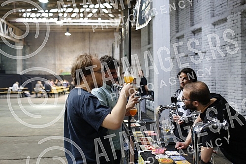 The second international craft beer festival held in a warehouse depot in Savamala.Drugi medjunarodni festival zanatskog piva odrzan u Magacinu Depo u Savamali.