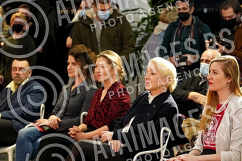 The Belgrade Drama Theater celebrated its 74th birthday, and on that occasion, annual awards were given.Beogradsko dramsko pozoriste proslavilo je 74. rodjendan, a tom prilikom dodeljenje su godinje nagrade. 