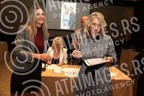 The Business Women Awards were held at the Hyatt Regency Belgrade.Dodela nagrada Business Women Awards odrzana je u hotelu Hyatt Regency Belgrade
