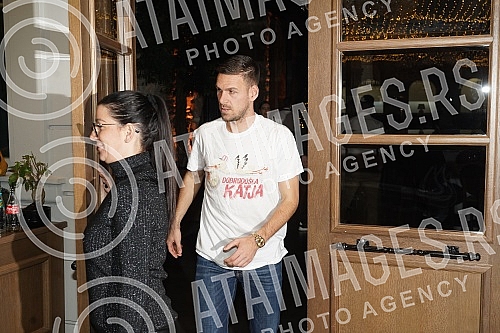 Singer Katarina Grujic and football player Marko Gobeljic became the parents of daughter Katja yesterday, and on that happy occasion, a celebration was held tonight at the Topciderac restaurant.