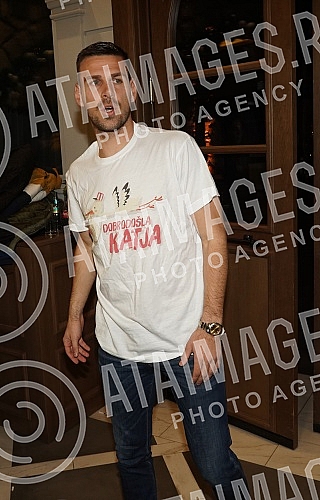 Singer Katarina Grujic and football player Marko Gobeljic became the parents of daughter Katja yesterday, and on that happy occasion, a celebration was held tonight at the Topciderac restaurant.