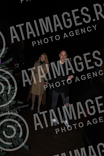 Singer Katarina Grujic and football player Marko Gobeljic became the parents of daughter Katja yesterday, and on that happy occasion, a celebration was held tonight at the Topciderac restaurant.