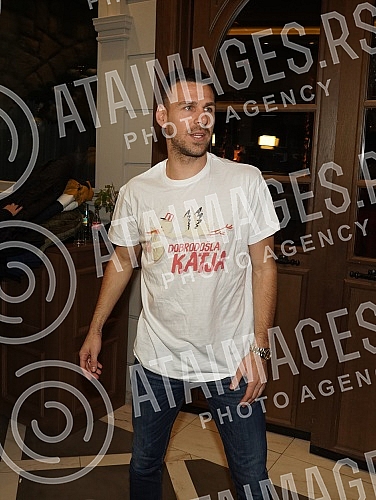 Singer Katarina Grujic and football player Marko Gobeljic became the parents of daughter Katja yesterday, and on that happy occasion, a celebration was held tonight at the Topciderac restaurant.