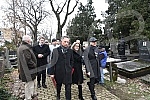 The ceremonial laying of wreaths on the renovated tombstone of Josip Runjanin at the Assumption Cemetery in Novi Sad marked the 200th anniversary of the birth of the composer of the Croatian national anthem as part of the celebration of the First Nat