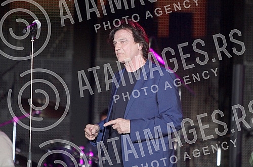 Concert of Zdravko Colic held on stadium National Arena 