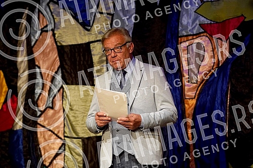 The new theater award for the best direction of the play for children 