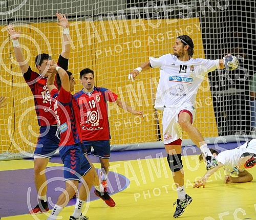 The first play-off match for the World Cup in France between Serbia and Hungary played in Kraljevo.Prva utakmica baraza (play-off) za odlazak na Svetsko prvenstvo u Francuskoj izmedju Srbije i Madjarske odigrana u Kraljevu.