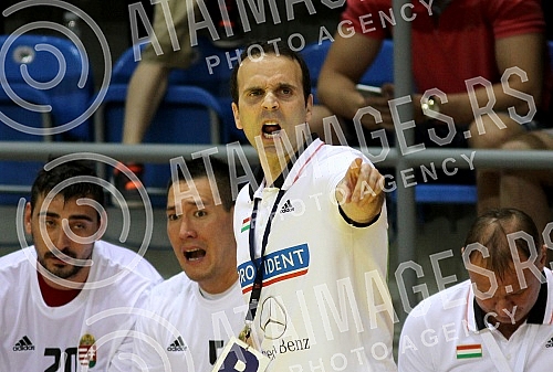 The first play-off match for the World Cup in France between Serbia and Hungary played in Kraljevo.Prva utakmica baraza (play-off) za odlazak na Svetsko prvenstvo u Francuskoj izmedju Srbije i Madjarske odigrana u Kraljevu.