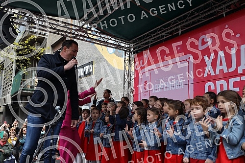 The traditional manifestation Jevremova Street of meetings after two years of pause is held on the day of the municipal celebration, Cveti under the slogan Let's meet.Tradicionalna manifestacija Jevremova ulica susreta nakon dve godine pauziranja o
