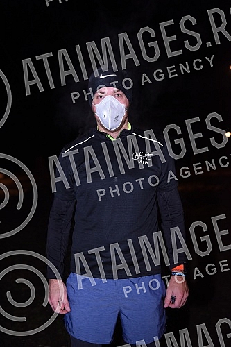 Public training SMOG JOG Belgrade: Running under the masks held organized by the Belgrade Racing Club and the site trcanje.rs.Odrzan javni trening  SMOG JOG Beograd: Trcanje pod maskama u organizaciji  Beogradskog trkackog kluba i sajta trcanje.rs.