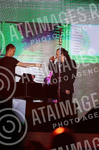 Aleksandar Vuksanovic - Aca Lukas celebrates his 54th birthday today, and on that occasion he held a traditional concert in Stark Arena.Aleksandar Vuksanovic - Aca Lukas danas proslavlja svoj 54. rodjendan, a tim povodom odrzao je tradicionalni kon