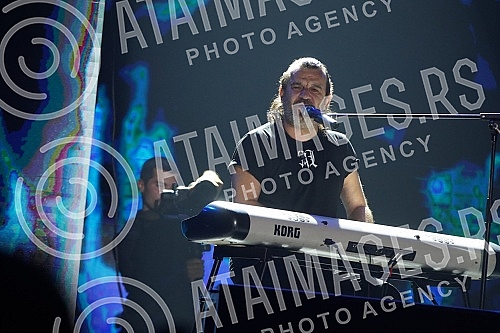 Aleksandar Vuksanovic - Aca Lukas celebrates his 54th birthday today, and on that occasion he held a traditional concert in Stark Arena.Aleksandar Vuksanovic - Aca Lukas danas proslavlja svoj 54. rodjendan, a tim povodom odrzao je tradicionalni kon