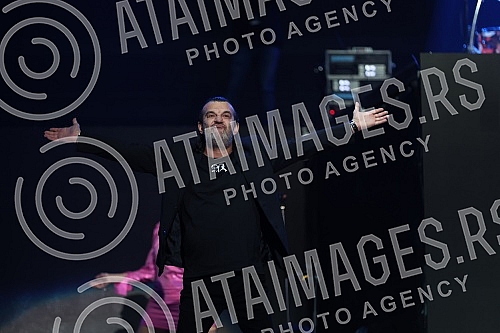 Aleksandar Vuksanovic - Aca Lukas celebrates his 54th birthday today, and on that occasion he held a traditional concert in Stark Arena.Aleksandar Vuksanovic - Aca Lukas danas proslavlja svoj 54. rodjendan, a tim povodom odrzao je tradicionalni kon