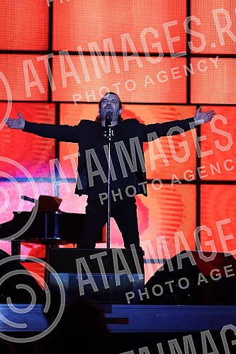 Aleksandar Vuksanovic - Aca Lukas celebrates his 54th birthday today, and on that occasion he held a traditional concert in Stark Arena.Aleksandar Vuksanovic - Aca Lukas danas proslavlja svoj 54. rodjendan, a tim povodom odrzao je tradicionalni kon