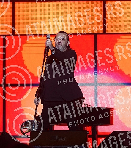 Aleksandar Vuksanovic - Aca Lukas celebrates his 54th birthday today, and on that occasion he held a traditional concert in Stark Arena.Aleksandar Vuksanovic - Aca Lukas danas proslavlja svoj 54. rodjendan, a tim povodom odrzao je tradicionalni kon