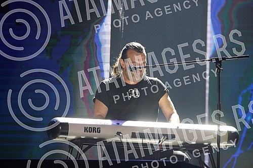 Aleksandar Vuksanovic - Aca Lukas celebrates his 54th birthday today, and on that occasion he held a traditional concert in Stark Arena.Aleksandar Vuksanovic - Aca Lukas danas proslavlja svoj 54. rodjendan, a tim povodom odrzao je tradicionalni kon