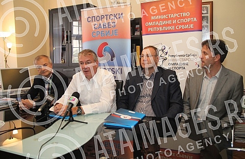 Beograd, 29. april 2014 - Potpisivanje ugovora izmedju Sportskog savez Srbije i Saveza za skolski sport Srbije u prostorijama Sportskog saveza Srbije.