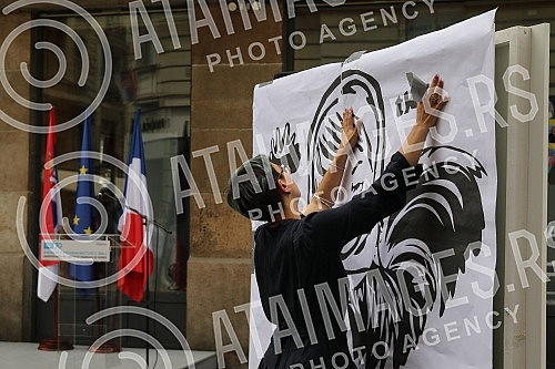 The celebration of the 70th birthday of the French Institute in Serbia, in Knez Mihajlova Street, has begun.Pocela je proslava 70. rodjendana Francuskog insituta u Srbiji, u Knez Mihajlovoj ulici.
