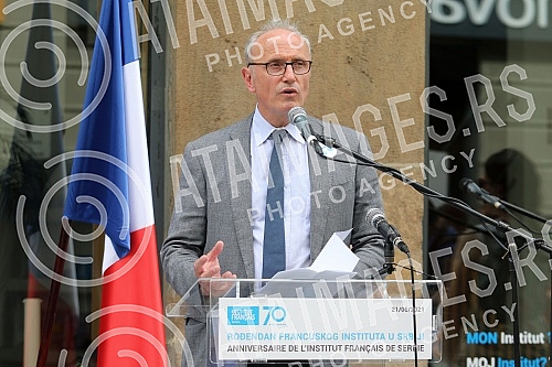 The celebration of the 70th birthday of the French Institute in Serbia, in Knez Mihajlova Street, has begun.Pocela je proslava 70. rodjendana Francuskog insituta u Srbiji, u Knez Mihajlovoj ulici.