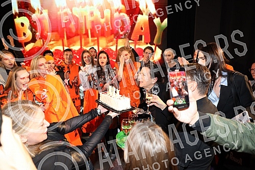 The fifth event of the 50th L'Oreal Fashion Week featured shows by the winners of the IQOS x BFW contest and Rethink Fashion by Perwoll.Peto vece 50.  L'Oreal Fashion Weeka odrazane su revije pobednika IQOS x BFW konkursa i Rethink Fashion by Perwo