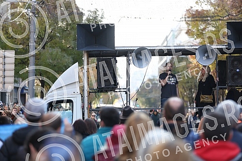 Several thousand citizens gathered for the fifth protest 