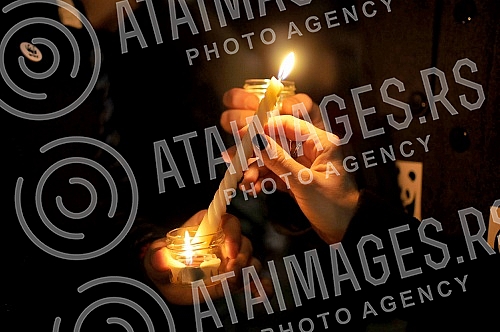 Action Earth Hour 2016 was held for the eighth time in Serbia. At 20.30 the lights were extinguished for one hour.Akcija Sat za nasu planetu 2016 odrzana osmi put u Srbiji. U 20.30 ugasena su svetla na sat vremena.