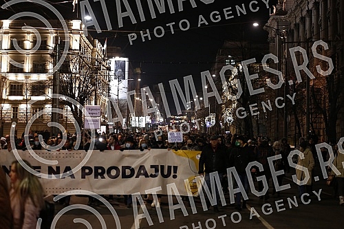 In front of the Presidency, a protest is being held against the excavation of lithium and pine on the territory of the whole of Serbia, under the name 
