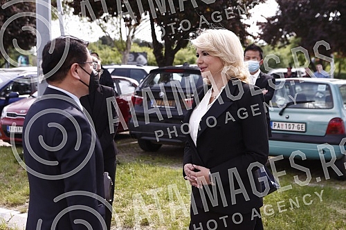 The 23rd anniversary of the bombing of the Embassy of the People's Republic of China in Belgrade in 1999, when three Chinese journalists were killed, was marked in Confucius Street.U  Konfucijevoj ulici obelezavena je 23. godisnjica bombardovanja A