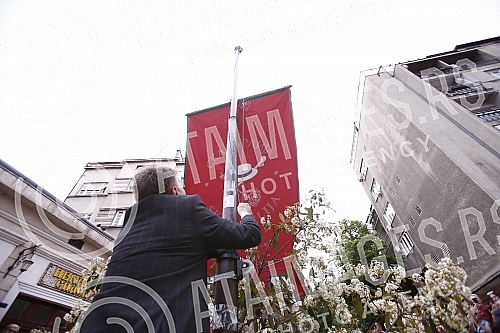 The Tourist Organization of Belgrade and the Association of Skadarlija Lovers have opened the tourist season in Skadarlija on the Plateau near the Skadarlija Fountain.Turisticka organizacija Beograda i Udruzenje ljubitelja Skadarlije su na Plato ko