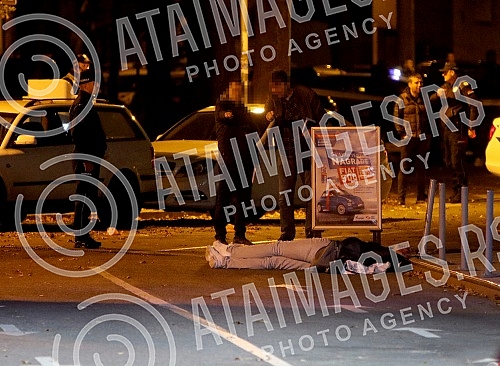 Kickboxer Ljubomir Markovic Kica (37), one of Partizan supporters leaders, was killed at a gas station in Grcic Milenko Street in Vracar.Kik-bokser Ljubomir Markovic Kica (37), jedan od vodja navijaca Partizana, ubijen je na benzinskoj pumpi u Ulici