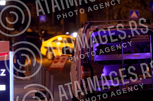 Kickboxer Ljubomir Markovic Kica (37), one of Partizan supporters leaders, was killed at a gas station in Grcic Milenko Street in Vracar.Kik-bokser Ljubomir Markovic Kica (37), jedan od vodja navijaca Partizana, ubijen je na benzinskoj pumpi u Ulici