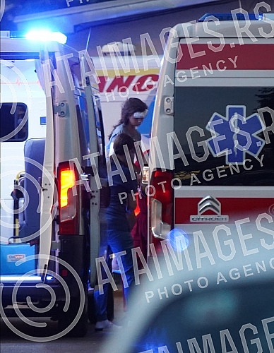 Children who were injured in a traffic accident in Bulgaria, when the bus overturned, arrived at the University Children's Clinic in Tirsova, where their treatment will continue.Deca koja su povredjena u saobracajnoj nesreci u Bugarskoj, kada se pr