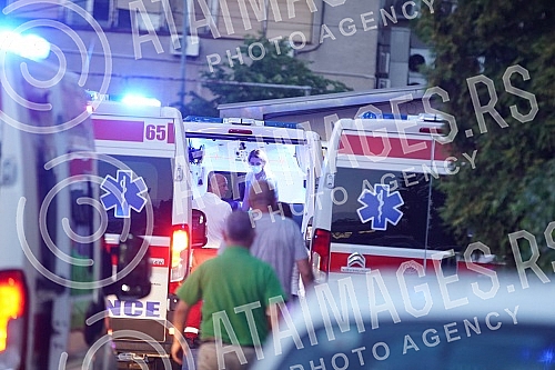 Children who were injured in a traffic accident in Bulgaria, when the bus overturned, arrived at the University Children's Clinic in Tirsova, where their treatment will continue.Deca koja su povredjena u saobracajnoj nesreci u Bugarskoj, kada se pr
