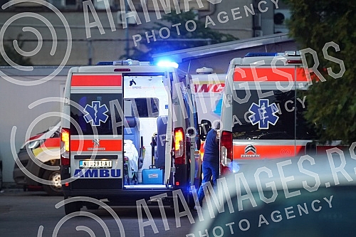 Children who were injured in a traffic accident in Bulgaria, when the bus overturned, arrived at the University Children's Clinic in Tirsova, where their treatment will continue.Deca koja su povredjena u saobracajnoj nesreci u Bugarskoj, kada se pr