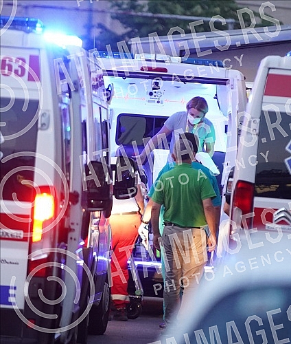 Children who were injured in a traffic accident in Bulgaria, when the bus overturned, arrived at the University Children's Clinic in Tirsova, where their treatment will continue.Deca koja su povredjena u saobracajnoj nesreci u Bugarskoj, kada se pr