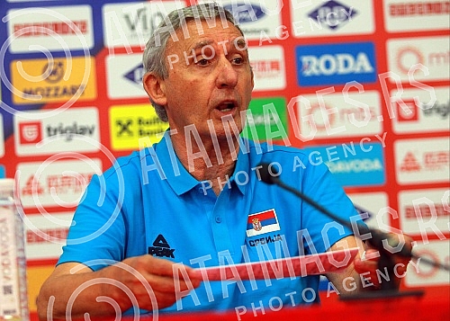 After the completion of the first phase of preparations of the men's basketball A national team, the coach of the Serbian national team, Svetislav Pesic, held a press conference in Stark Arena.Nakon zavrsetka prve faze priprema muske kosarkaske A r