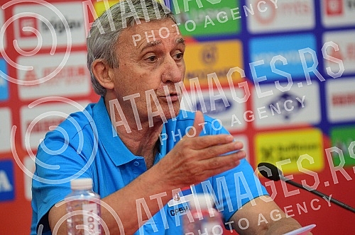 After the completion of the first phase of preparations of the men's basketball A national team, the coach of the Serbian national team, Svetislav Pesic, held a press conference in Stark Arena.Nakon zavrsetka prve faze priprema muske kosarkaske A r