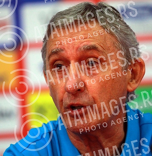 After the completion of the first phase of preparations of the men's basketball A national team, the coach of the Serbian national team, Svetislav Pesic, held a press conference in Stark Arena.Nakon zavrsetka prve faze priprema muske kosarkaske A r