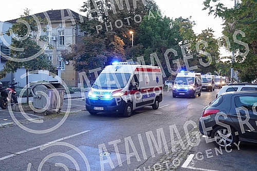 Children who were injured in a traffic accident in Bulgaria, when the bus overturned, arrived at the University Children's Clinic in Tirsova, where their treatment will continue.Deca koja su povredjena u saobracajnoj nesreci u Bugarskoj, kada se pr