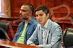 The President of the Government of the Republic of Serbia in the technical mandate, Ana Brnabic, met with representatives of farmers with whom she discussed the demands of the protesting agricultural producers.Predsednica Vlade Republike Srbije u t