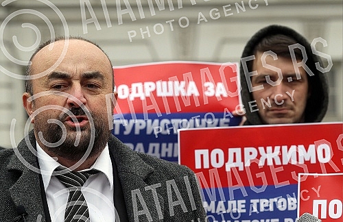 Dveri Vice President Ivan Kostic and Milovan Jakovljevic held a press conference on 