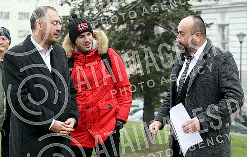 Dveri Vice President Ivan Kostic and Milovan Jakovljevic held a press conference on 