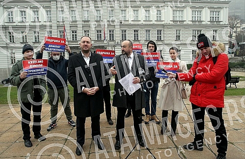 Dveri Vice President Ivan Kostic and Milovan Jakovljevic held a press conference on 