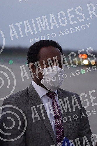 Minister of European integration Jadranka Joksimovic welcomed the first contingent of 57,000 doses of AstraZeneca vaccines through the COVAX mechanism at the 